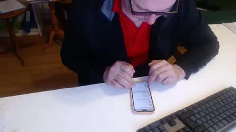 69pifpaf online show from February 25, 2025, 10:15 am