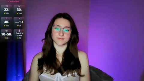 6babylaila9 online show from April 19, 2026, 7:27 pm