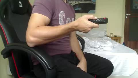 Snapshot of 77777_20225 chatting on October 12, 2025, 12:59 pm 77777 bigmax online show from October 12, 2025, 12:59 pm