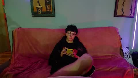 Phillip online show from September 30, 2025, 4:06 am