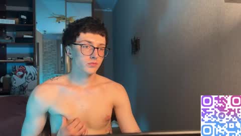 Phillip online show from November 15, 2025, 2:57 pm