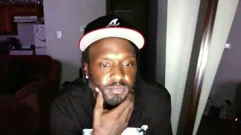 Snapshot of 8double1trouble6 chatting on September 29, 2025, 12:16 am NoFaceNoCase online show from September 29, 2025, 12:16 am