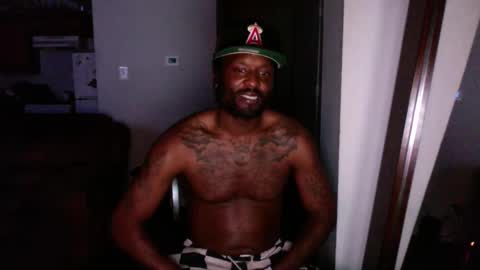 Snapshot of 8double1trouble6 chatting on October 10, 2025, 3:05 am NoFaceNoCase online show from October 10, 2025, 3:05 am