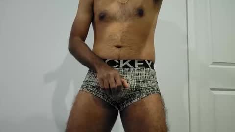 8inch_desi online show from October 29, 2025, 10:33 pm