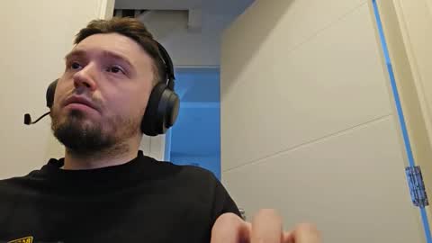 8inchdude93 online show from January 9, 2026, 10:07 am