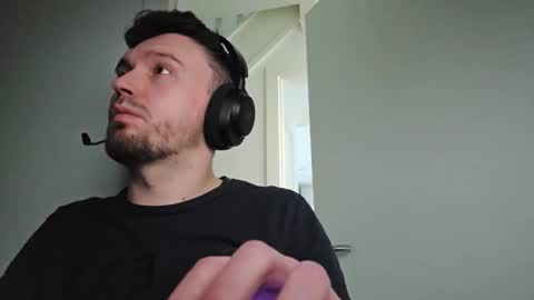 8inchdude93 online show from January 15, 2026, 11:15 am