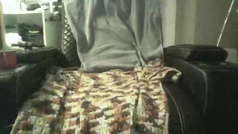 8inchthrobbincock online show from January 11, 2026, 10:20 am