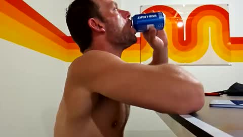 8inchwhiteboy88 online show from April 6, 2026, 4:46 am