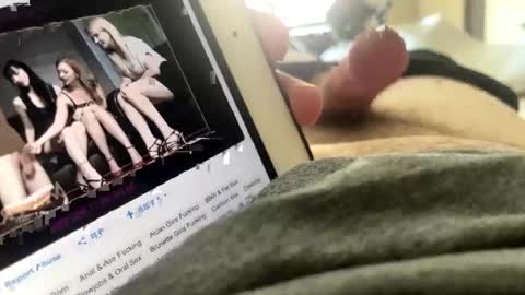 95hung_twink online show from June 5, 2026, 6:24 pm