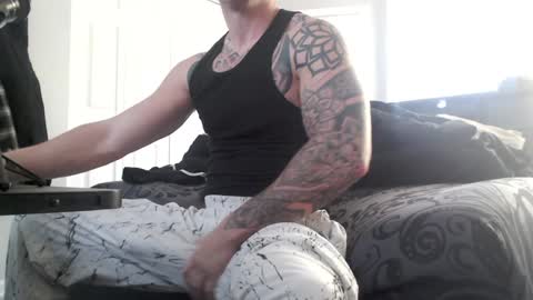 9inchbulll online show from January 1, 2025, 9:09 pm