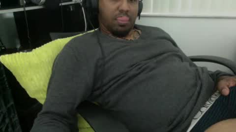 Snapshot of 9inchhammer chatting on December 30, 2024, 10:23 pm 9inchhammer online show from December 30, 2024, 10:23 pm