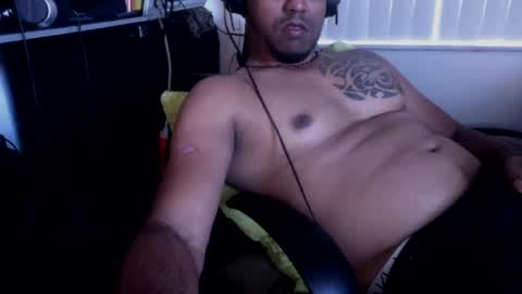 Snapshot of 9inchhammer chatting on January 10, 2025, 8:15 pm 9inchhammer online show from January 10, 2025, 8:15 pm