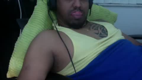 Snapshot of 9inchhammer chatting on February 19, 2025, 8:33 am 9inchhammer online show from February 19, 2025, 8:33 am