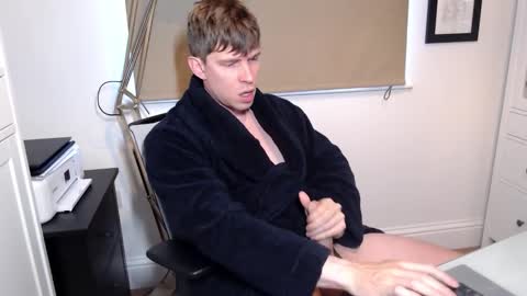 9thick88 online show from September 17, 2025, 6:37 am