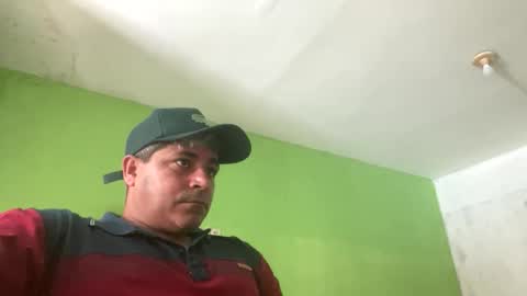 9vinhocamshow online show from May 12, 2026, 11:29 am