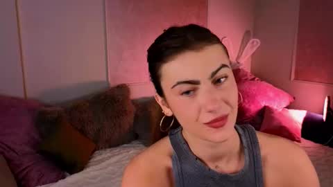 Willow online show from October 26, 2025, 9:21 pm