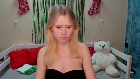 Snapshot of _adel_brooks_ chatting on December 15, 2024, 6:37 pm adel online show from December 15, 2024, 6:37 pm