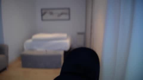 _aesthetic online show from November 14, 2025, 4:28 pm