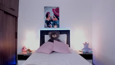 _alana_grey_ online show from May 9, 2026, 11:59 am