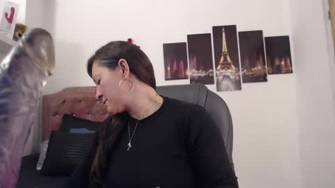 _alice_horny_ online show from February 26, 2025, 7:38 pm