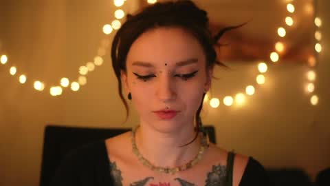 Alice Morrison Mistress Datura online show from April 22, 2026, 6:42 pm