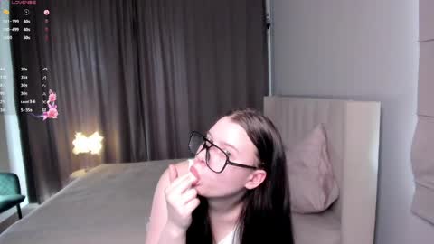 Snapshot of _aloha_baby_ chatting on June 5, 2026, 7:14 am Alice online show from June 5, 2026, 7:14 am