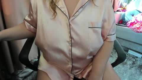 lisa online show from April 5, 2026, 8:44 am