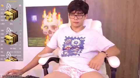 _an_drew18 online show from November 16, 2025, 2:33 pm