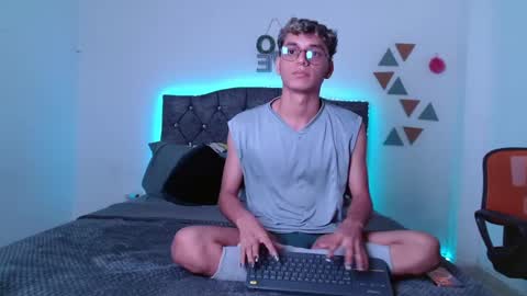 Andres online show from January 14, 2025, 7:11 pm