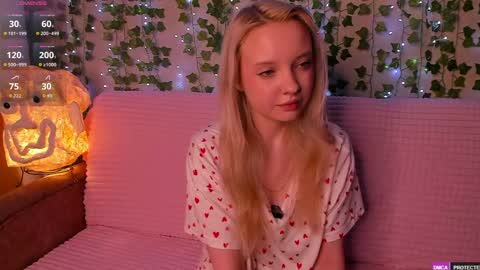 Snapshot of _angeldust_1 chatting on May 17, 2026, 2:53 am Emily online show from May 17, 2026, 2:53 am