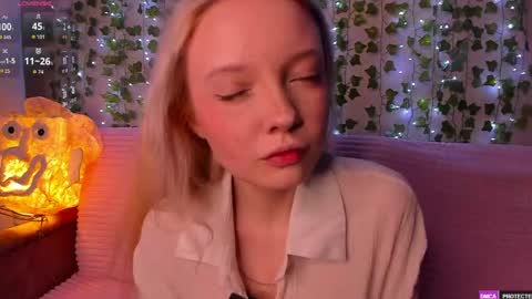 Snapshot of _angeldust_1 chatting on May 18, 2026, 2:18 am Emily online show from May 18, 2026, 2:18 am