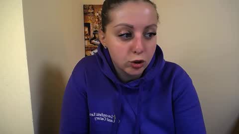 Anna online show from October 15, 2025, 6:57 am