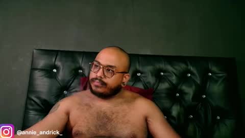 Annie Andrick online show from January 12, 2026, 1:49 pm