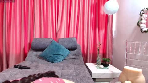 Melissa  online show from December 31, 2024, 1:08 pm