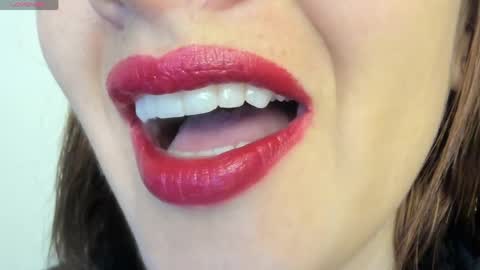 antonia online show from April 11, 2026, 3:27 pm