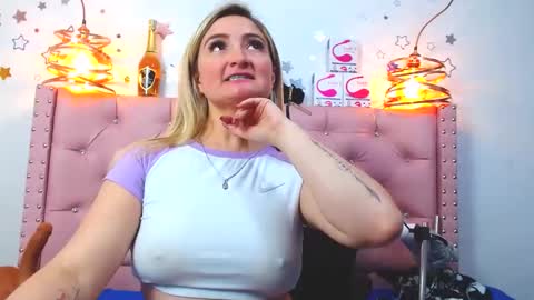 _antonella_11 online show from February 7, 2025, 12:53 am