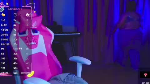 _ariaakashi_ online show from October 3, 2025, 1:57 am