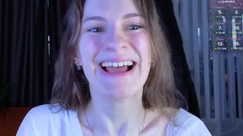 _ash_leyy_ online show from April 5, 2026, 1:25 am