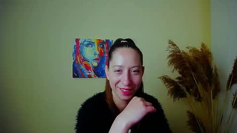 Snapshot of _astraia_ chatting on June 3, 2026, 9:12 am _astraia_ online show from June 3, 2026, 9:12 am