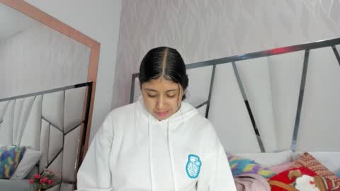 Aura online show from January 13, 2026, 3:01 am