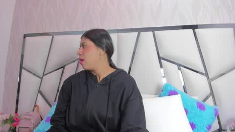 Aura online show from April 20, 2026, 3:09 am