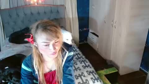 Snapshot of _azalea_65 chatting on September 12, 2025, 1:49 am _azalea_65 online show from September 12, 2025, 1:49 am