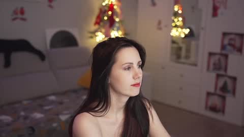 Snapshot of _blackbee_ chatting on December 24, 2024, 12:11 am Lili online show from December 24, 2024, 12:11 am