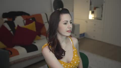 Snapshot of _blackbee_ chatting on February 27, 2025, 10:26 am Lili online show from February 27, 2025, 10:26 am