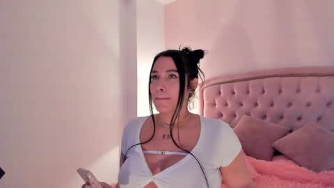 Snapshot of _cailyn chatting on October 10, 2025, 9:58 pm cailyn  online show from October 10, 2025, 9:58 pm