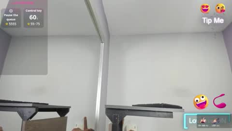  candy jade  online show from December 3, 2025, 12:03 pm