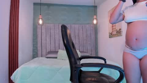 _candy_sweet18_ online show from June 7, 2026, 2:59 am