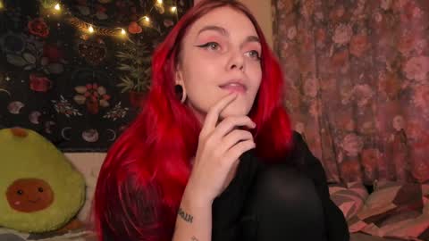 Caroline online show from December 15, 2024, 2:27 pm