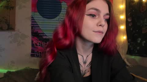 Caroline online show from January 5, 2025, 1:47 pm