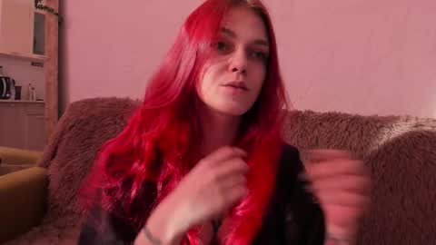 Caroline online show from October 1, 2025, 12:22 pm